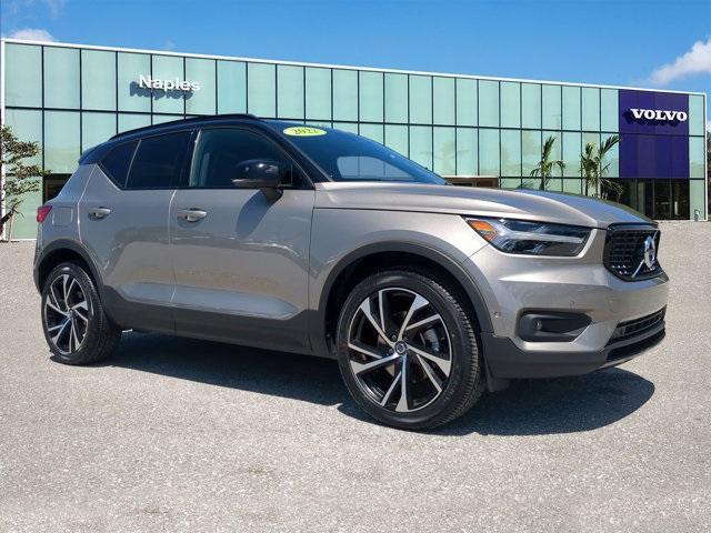 2022 Volvo XC40