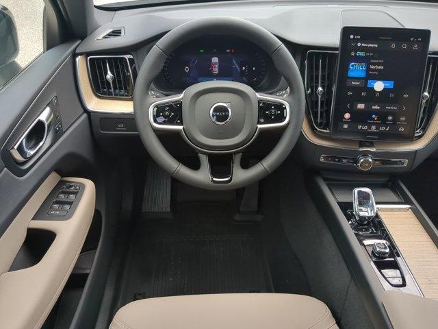 Photo of 2026 Crystal White Metallic Volvo XC60