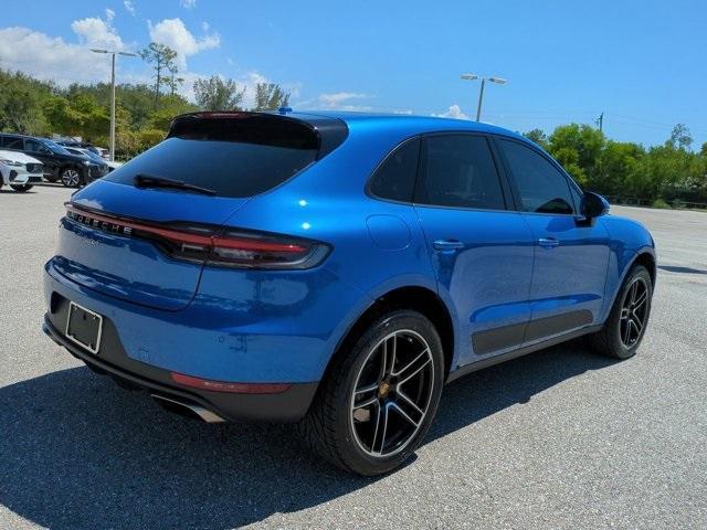 Photo of 2020 Sapphire Blue Metallic Porsche Macan
