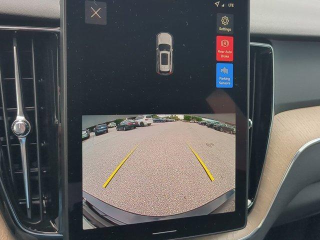 Photo of 2026 Onyx Black Metallic Volvo XC60