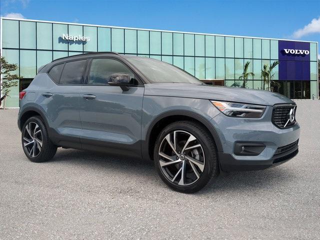 2022 Volvo XC40