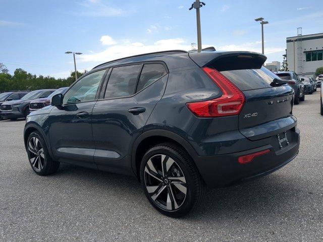 Photo of 2026 Denim Blue Volvo XC40