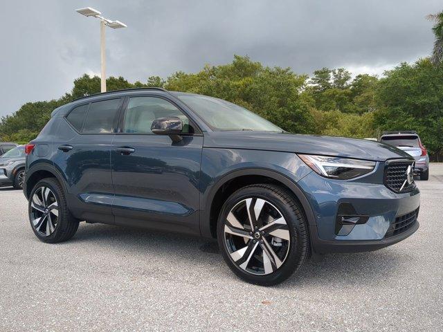 Photo of 2026 Denim Blue Volvo XC40
