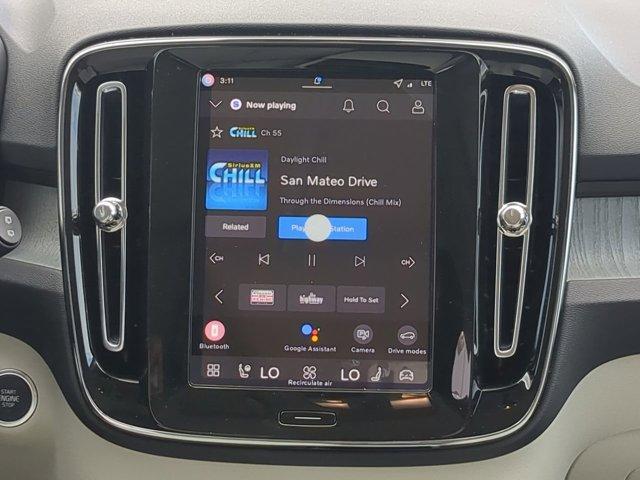 Photo of 2026 Denim Blue Volvo XC40