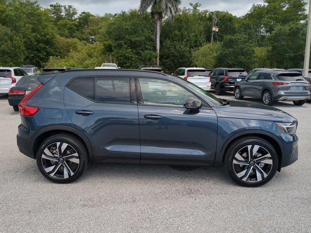 Photo of 2026 Denim Blue Volvo XC40