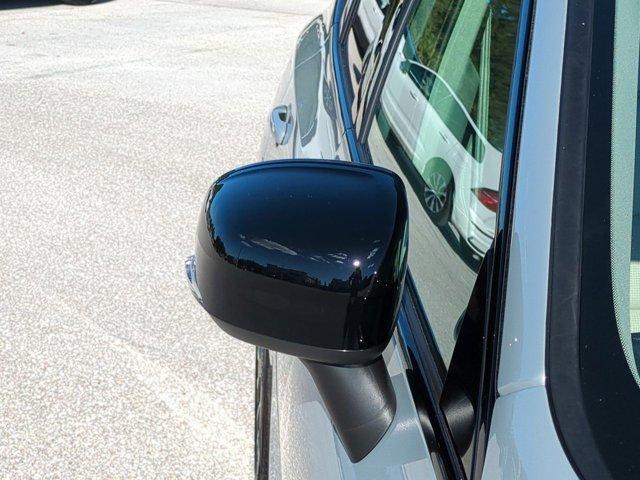 Photo of 2026 Metallic Volvo XC60