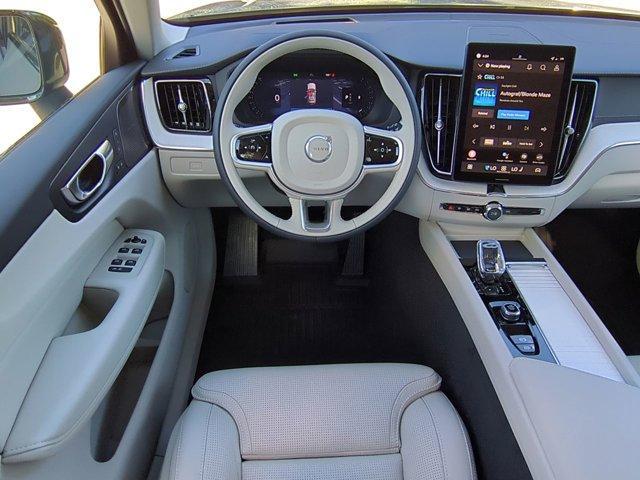 Photo of 2026 Metallic Volvo XC60
