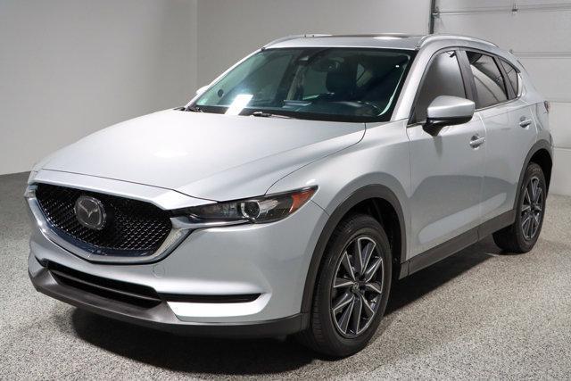 Photo of 2018 Sonic Silver Metallic Mazda CX-5