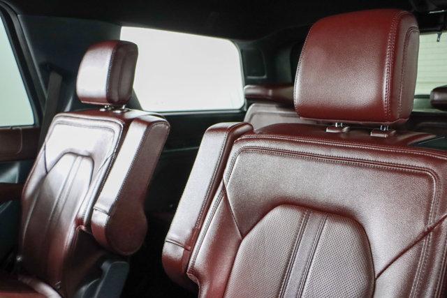 Photo of 2022 Agate Black Metallic Ford Expedition