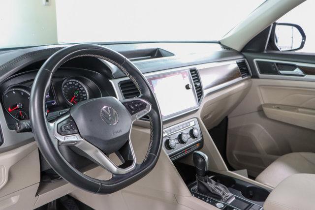 Photo of 2021 Deep Black Pearl Volkswagen Atlas