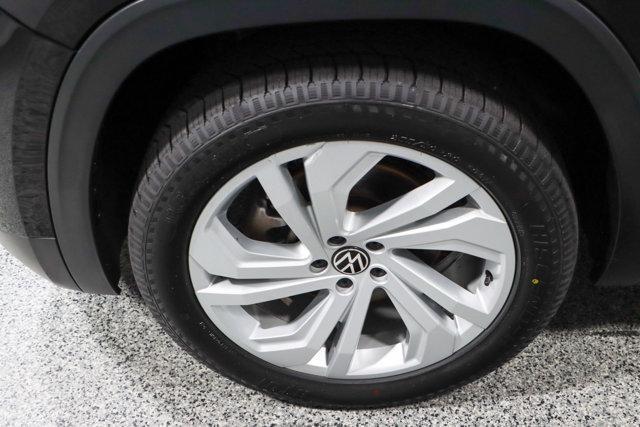 Photo of 2021 Deep Black Pearl Volkswagen Atlas