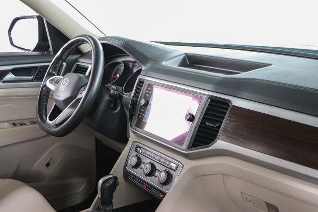 Photo of 2021 Deep Black Pearl Volkswagen Atlas
