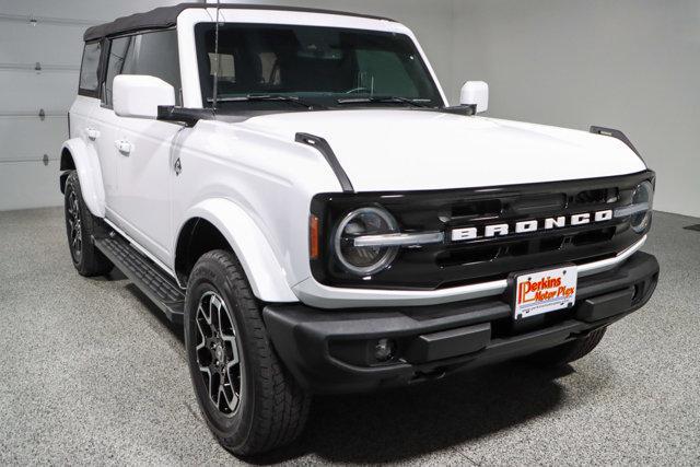 Photo of 2022 Oxford White Ford Bronco