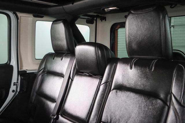 Photo of 2023 Bright White Clearcoat Jeep Wrangler