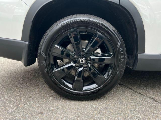 Photo of 2025 Platinum White Pearl Honda Pilot