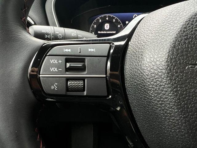 Photo of 2025 Platinum White Pearl Honda Pilot