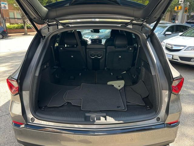 Photo of 2025 Liquid Carbon Metallic Acura MDX