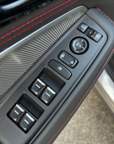 Photo of 2025 Liquid Carbon Metallic Acura MDX
