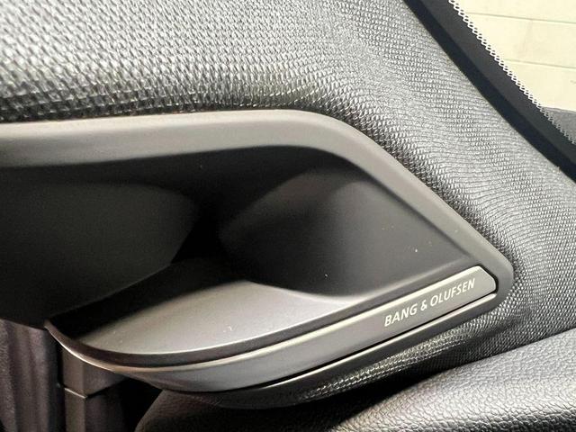 Photo of 2026 Solar Silver Metallic Acura MDX