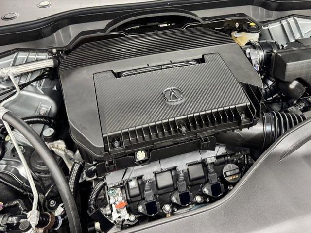 Photo of 2026 Solar Silver Metallic Acura MDX