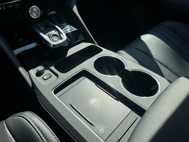 Photo of 2025 Liquid Carbon Metallic Acura MDX