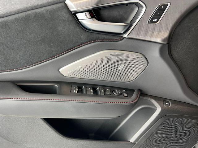 Photo of 2025 Modern Steel Metallic Acura RDX