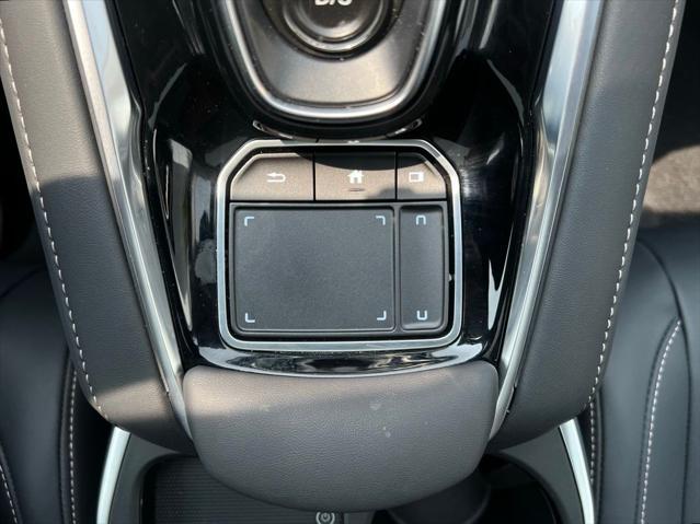 Photo of 2025 Solar Silver Metallic Acura RDX
