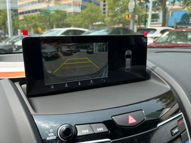 Photo of 2025 Solar Silver Metallic Acura RDX