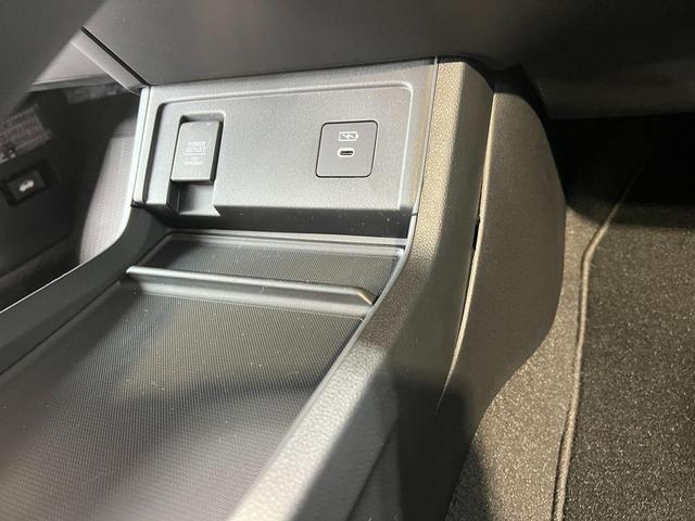 Photo of 2025 Majestic Black Pearl Acura RDX