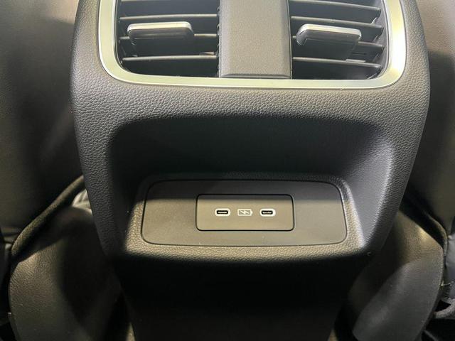 Photo of 2025 Majestic Black Pearl Acura RDX