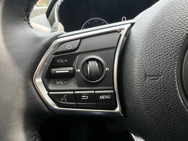 Photo of 2025 Lunar Silver Metallic Acura MDX