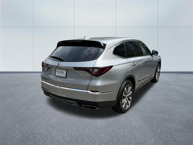 Photo of 2025 Lunar Silver Metallic Acura MDX