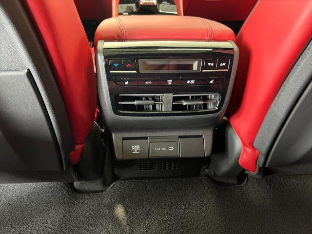 Photo of 2026 Platinum White Pearl Acura MDX