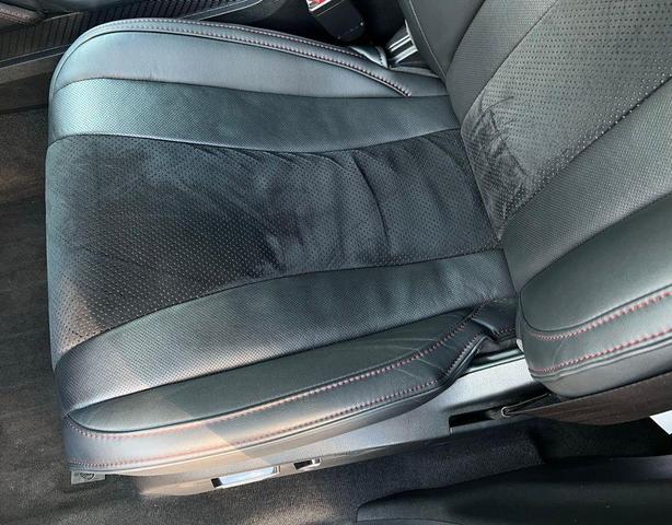 Photo of 2023 Performance Red Pearl Acura MDX