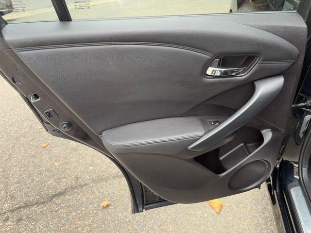 Photo of 2016 Crystal Black Pearl Acura RDX