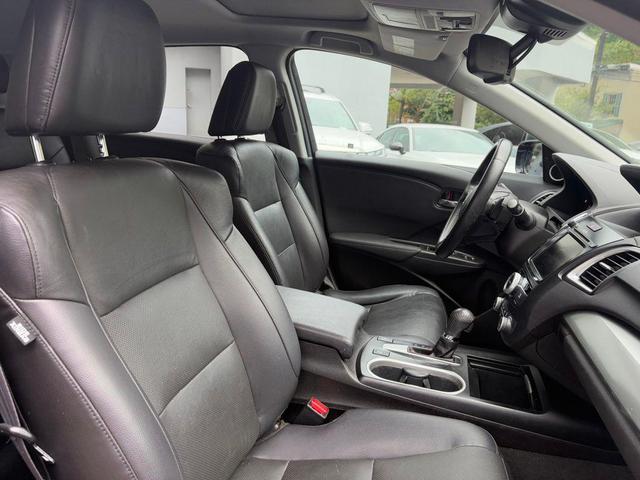 Photo of 2016 Crystal Black Pearl Acura RDX