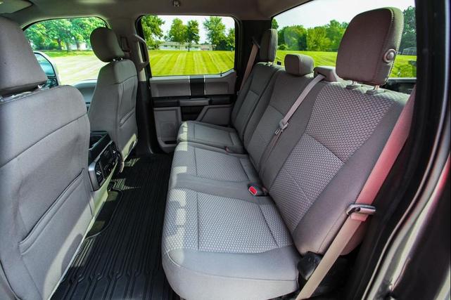 Photo of 2017 MAGNETIC Ford F-250
