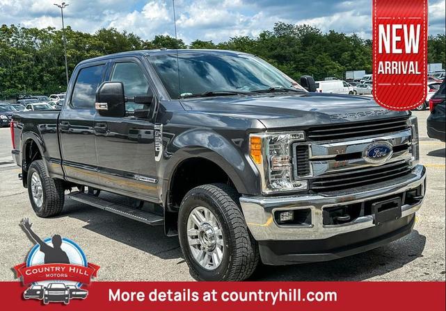 Photo of 2017 MAGNETIC Ford F-250