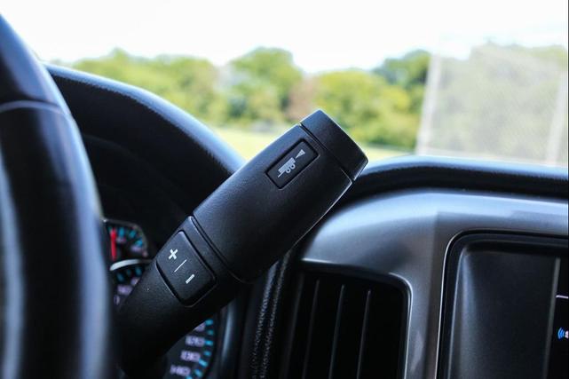 Photo of 2018 Graphite Metallic Chevrolet Silverado 1500