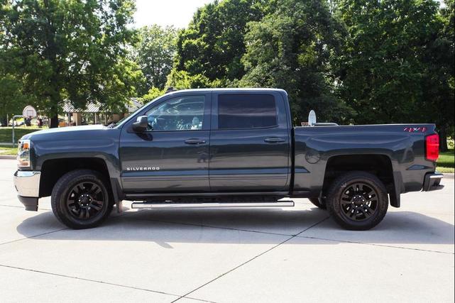 Photo of 2018 Graphite Metallic Chevrolet Silverado 1500
