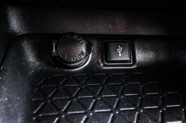 Photo of 2020 Super White Toyota RAV4 Hybrid