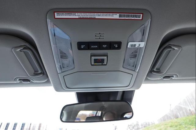 Photo of 2020 Super White Toyota RAV4 Hybrid