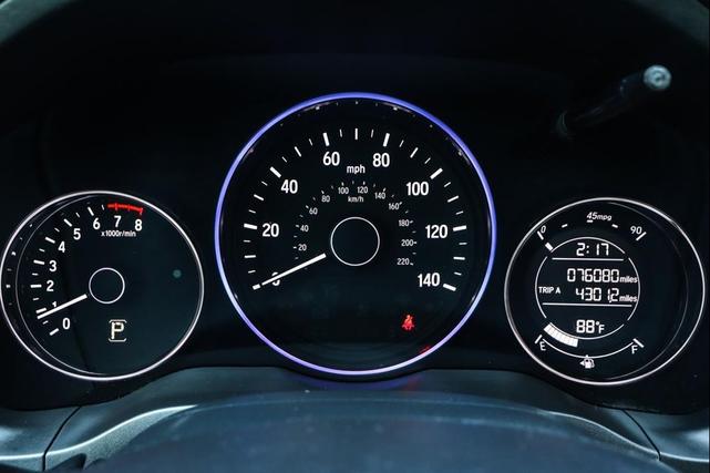 Photo of 2018 Modern Steel Metallic Honda HR-V