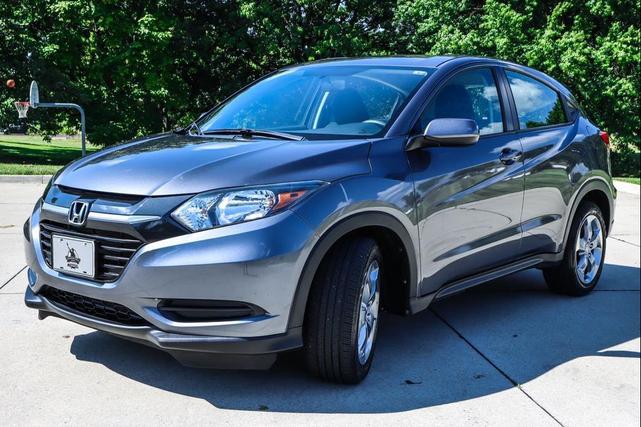 Photo of 2018 Modern Steel Metallic Honda HR-V