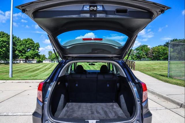 Photo of 2018 Modern Steel Metallic Honda HR-V