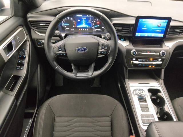 Photo of 2020 White Ford Explorer