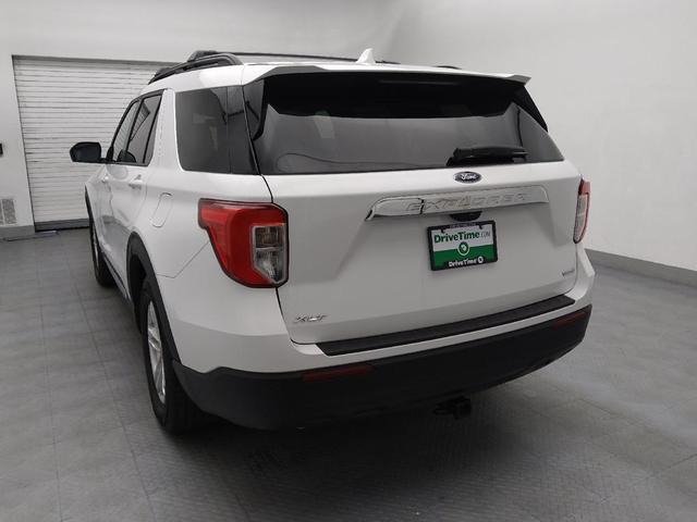 Photo of 2020 White Ford Explorer