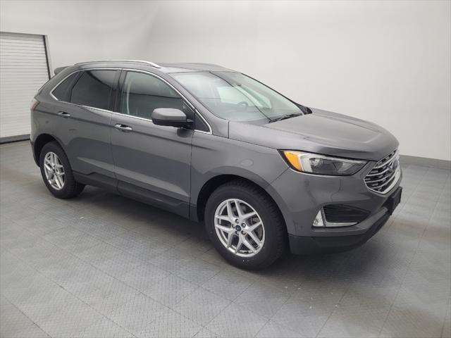 Photo of 2022 Carbonized Gray Metallic Ford Edge