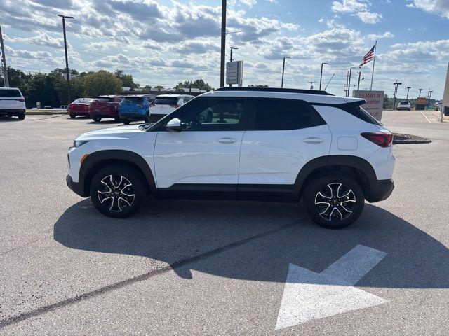Photo of 2022 Summit White Chevrolet Trailblazer