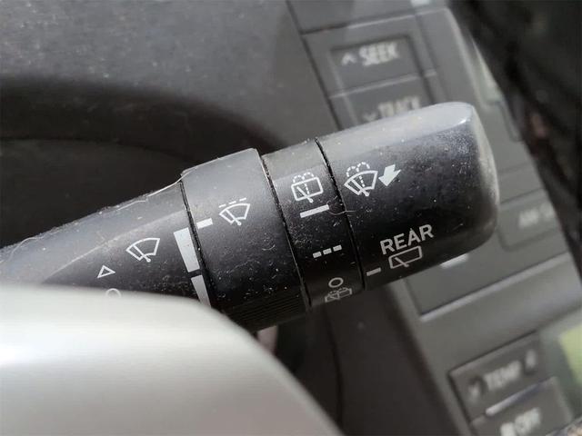 Photo of 2011 Black Toyota Prius